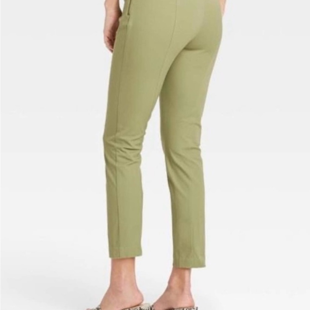 a new day olive Green Cropped Pants women’s size 8, new with tags